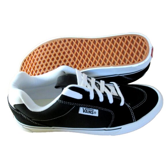 Vans Men's Chukka Push Black White Canvas Suede Skate  shoes Sizes NIB - Picture 2 of 5